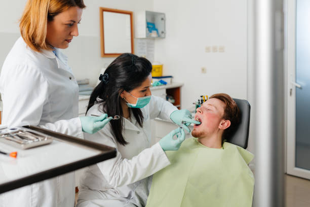 Best Weekend Emergency Dentist in Anahuac, TX